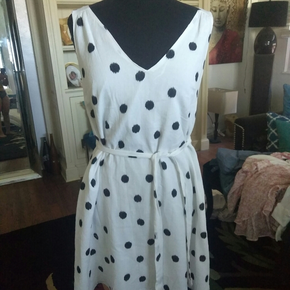 Black and white dress